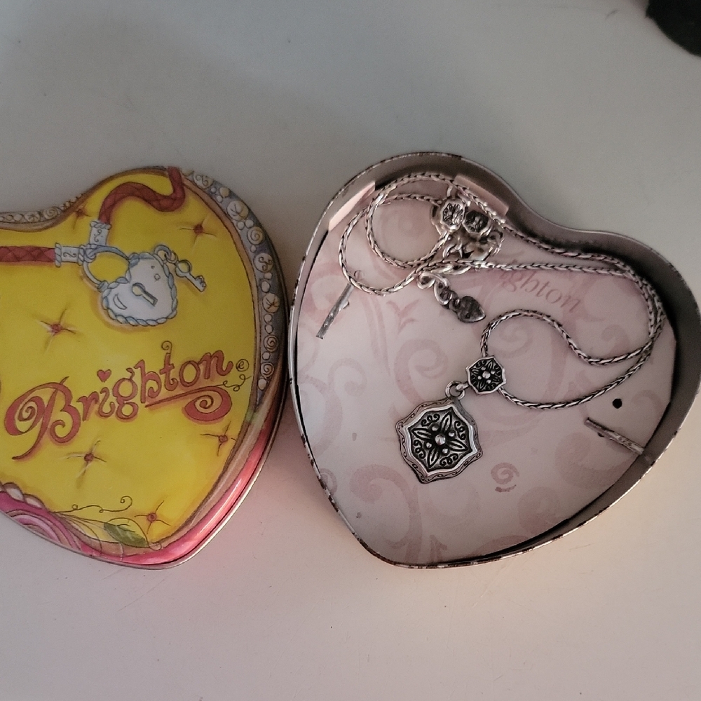 Brighton Silver Necklace Tin Box Jewelry